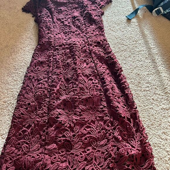 Lulus Romance language burgundy backless dress small - Picture 5 of 11